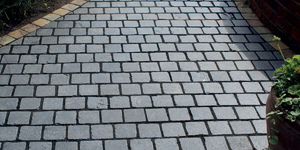 Брусчатка из известняка RKS Slate Belgian Black 100x100x40 мм 1