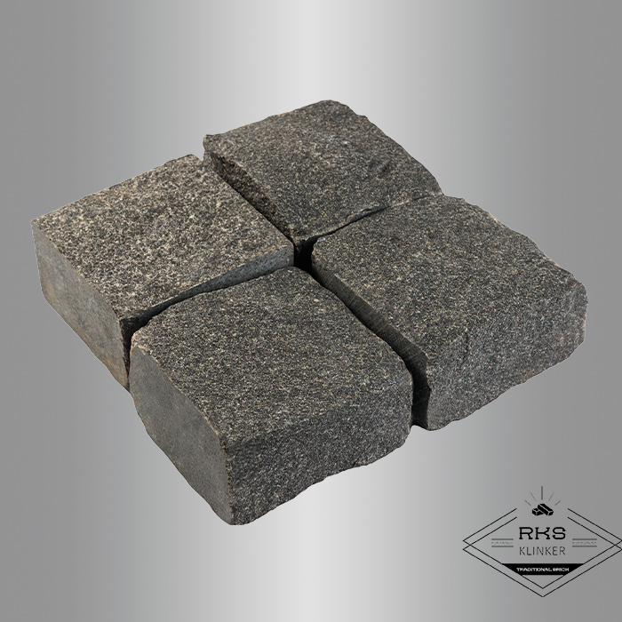 Гранитная брусчатка Габбро, Другорецкое, Пилено-колотая, 100x100x50 мм в Тамбове