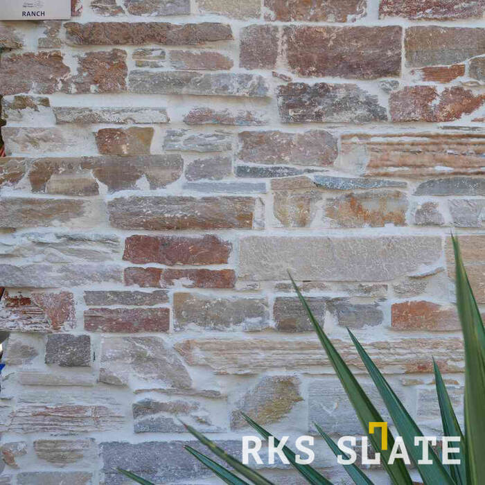 Фасадный облицовочный камень Beige Quartz Strips в Тамбове