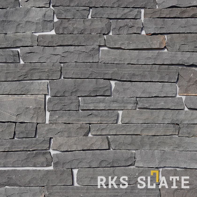 Фасадный облицовочный камень Sagar Black Sandstone Strips в Тамбове