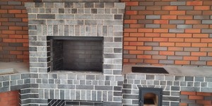 Барбекю комплекс из черного кирпича BRAER PRO 34_03 (3)