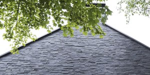 Облицованный дом черным камнем 3D панели RKS SLATE Сланец Matt Black Slate Classic смотреть фото, можно купить в компании РКС Клинкер (20)